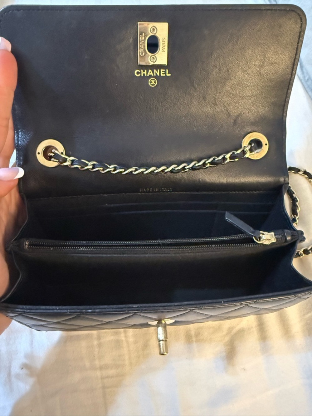 CHANEL (WOC) Quilted Leather Mini Handle Crossbody Bag Gold Hardware w/ receipt - Picture 5 of 7